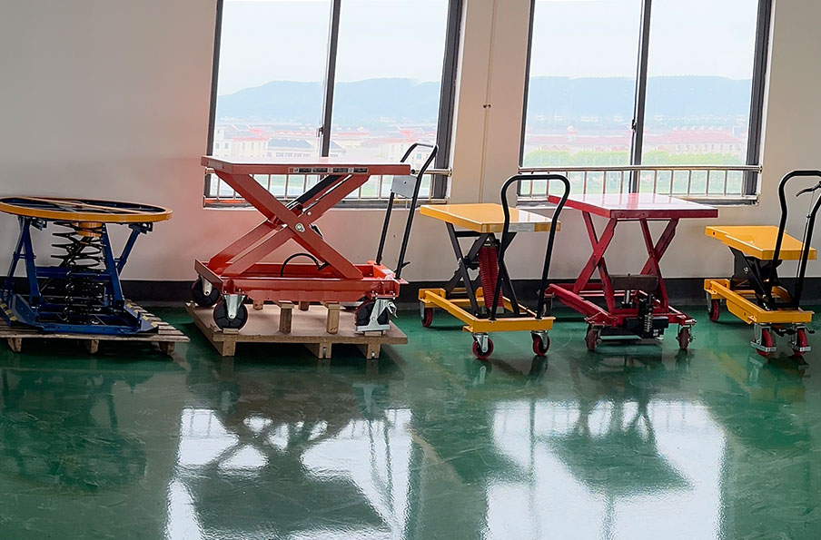Sinolift China expands its scissor lift platform truck series to meet the business needs of more companies globally